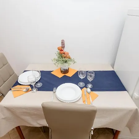 דירה In With Seaview, Terrace, Air Condition, Wifi