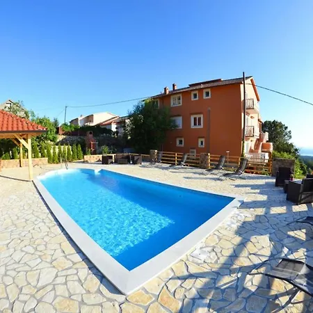 In With Seaview, Terrace, Air Condition, Wifi