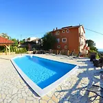 In With Seaview, Terrace, Air Condition, Wifi