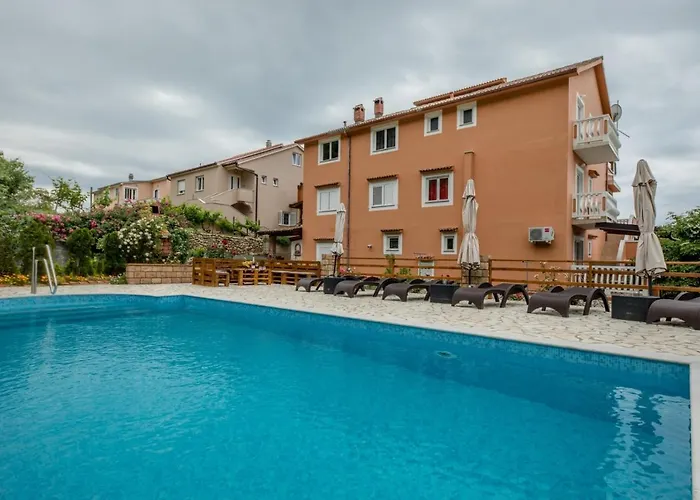 Apartman In With Seaview, Terrace, Air Condition, Wifi *