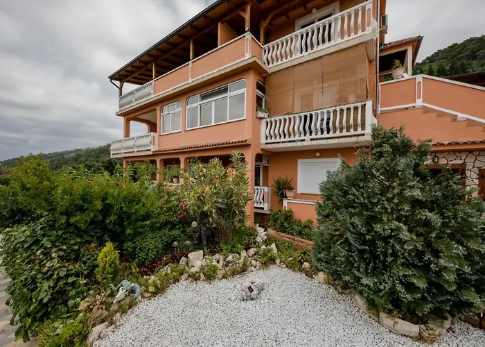 アパート In With Seaview, Terrace, Air Condition, Wifi
