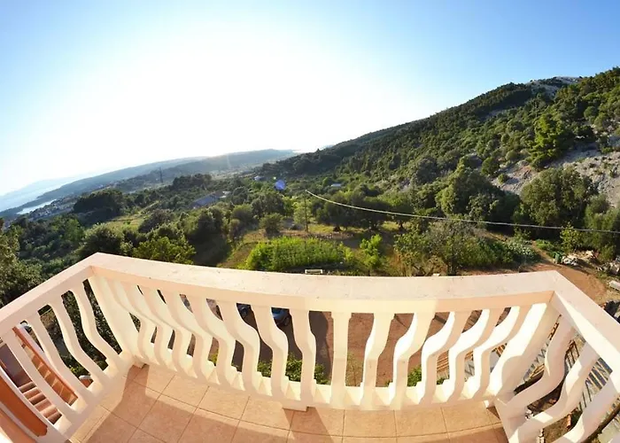 アパート In With Seaview, Terrace, Air Condition, Wifi Mundanije
