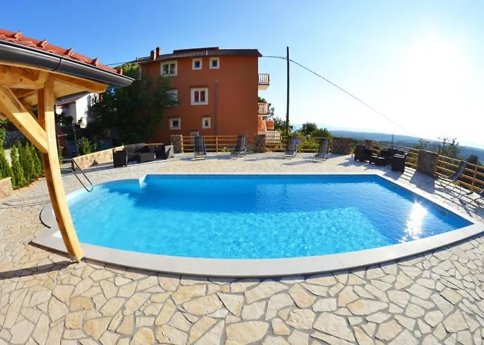 アパート In With Seaview, Terrace, Air Condition, Wifi *